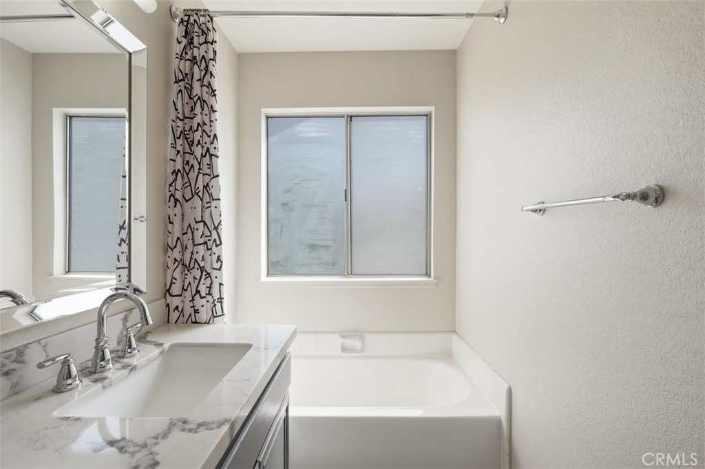 25972 Hinckley - Photo 23