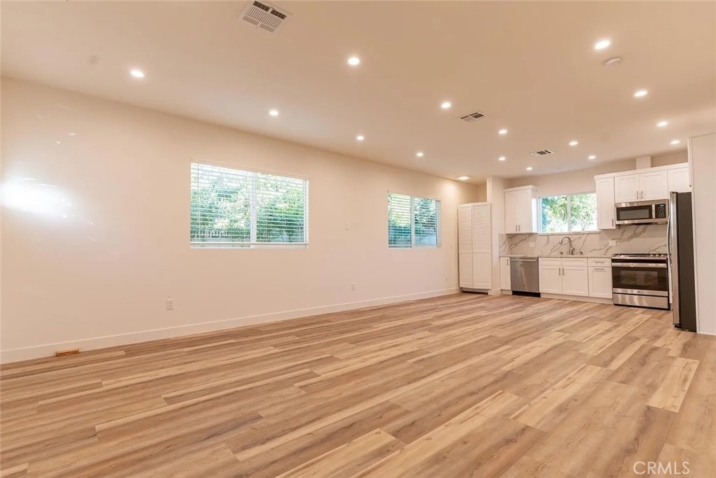 12942 Oberlin St - Photo 4