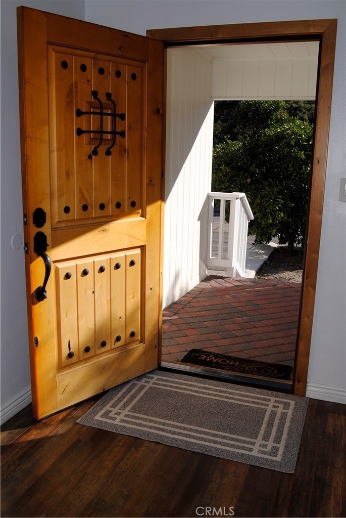 3121 Honolulu Avenue - Photo 3
