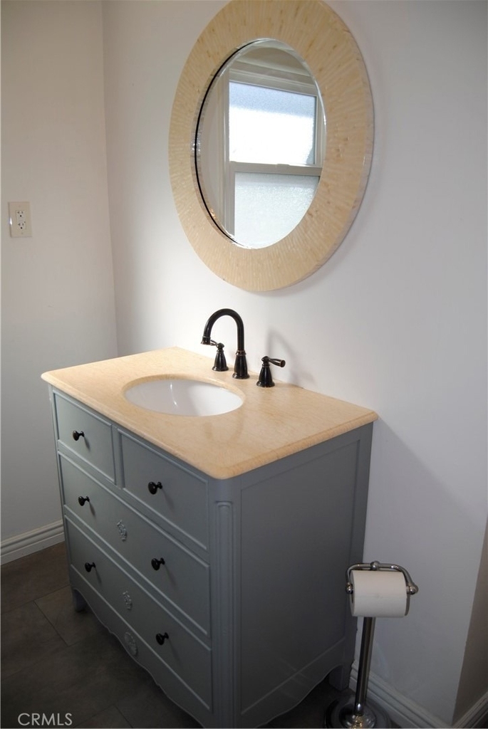 3121 Honolulu Avenue - Photo 14