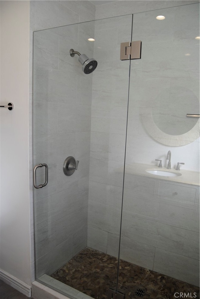 3121 Honolulu Avenue - Photo 13