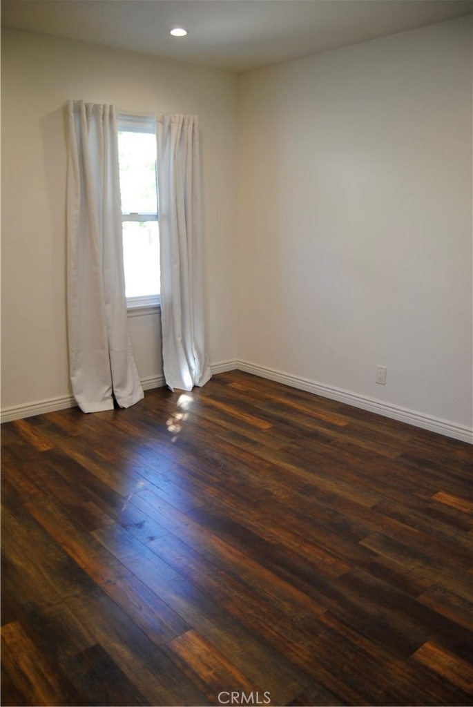 3121 Honolulu Avenue - Photo 17