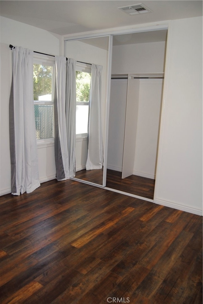 3121 Honolulu Avenue - Photo 16