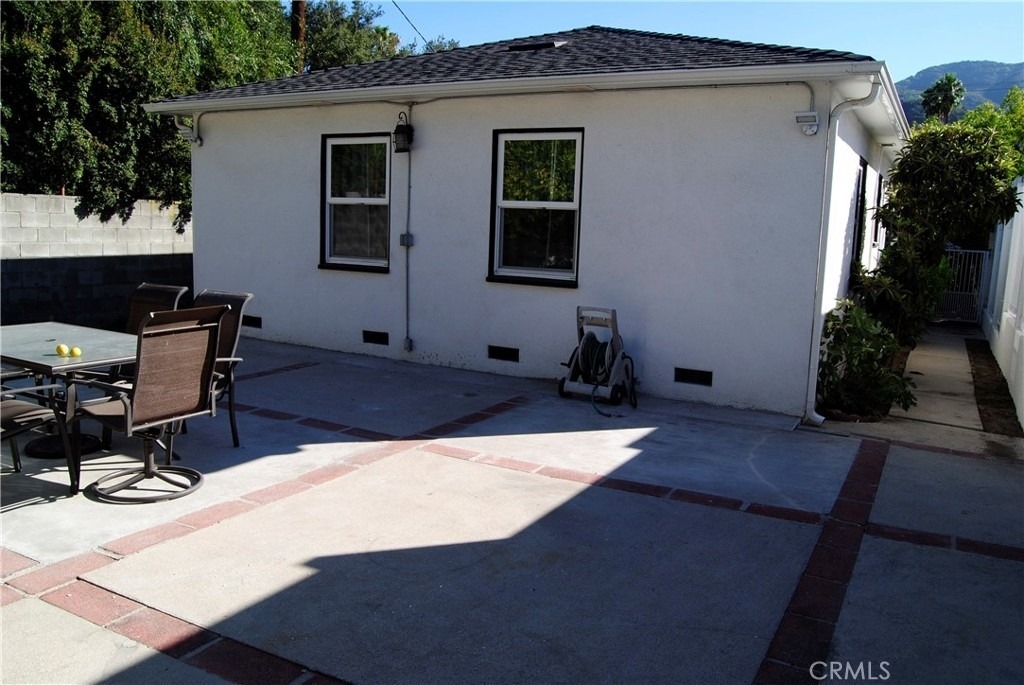 3121 Honolulu Avenue - Photo 19