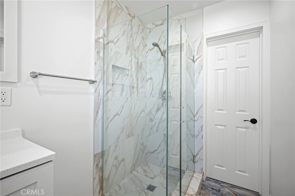 11007 Collett - Photo 20