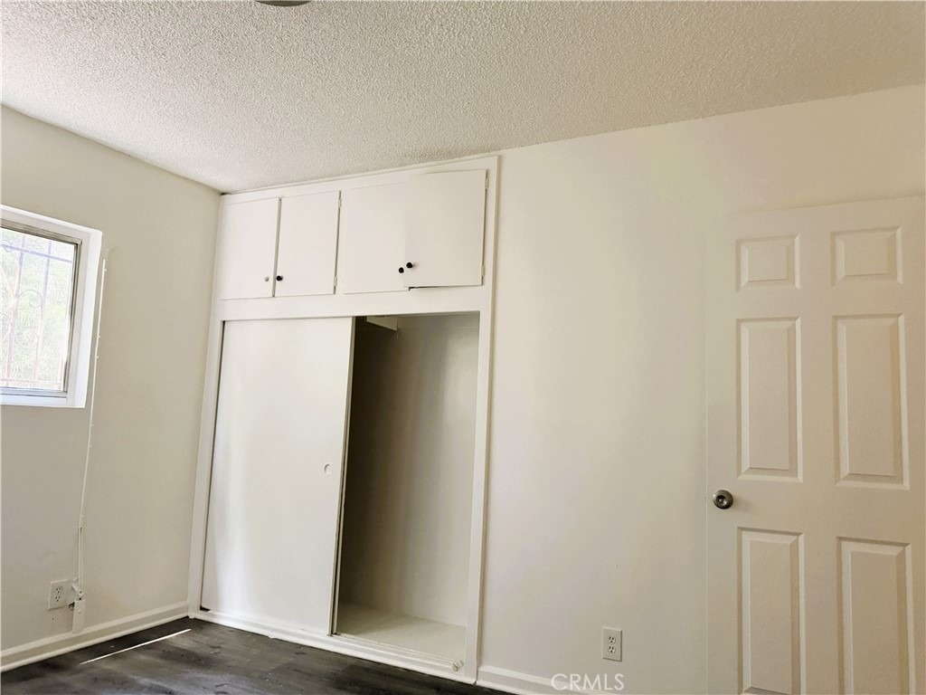 2672 S Redondo Boulevard - Photo 10
