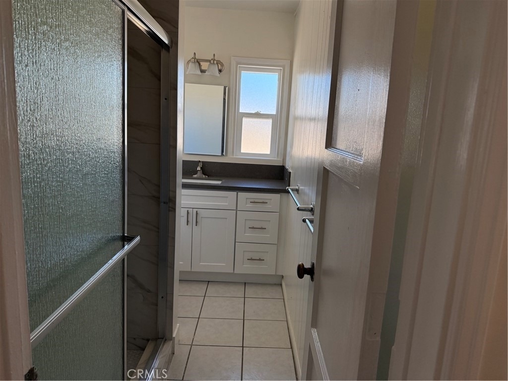 541 E Merced - Photo 7