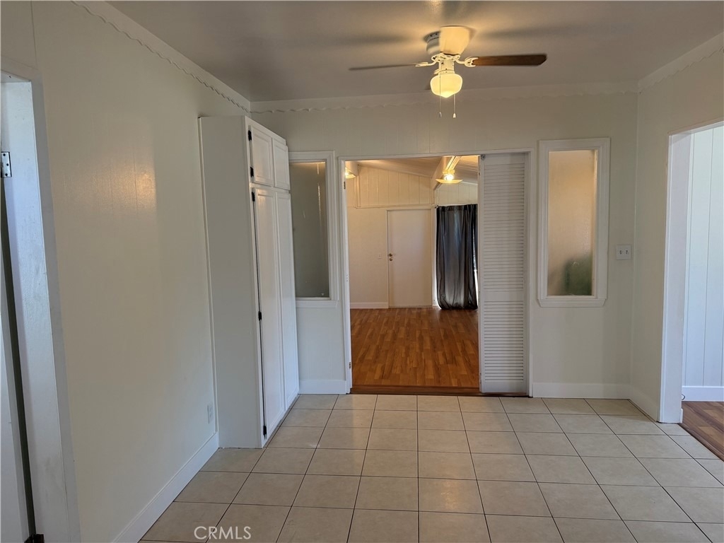 541 E Merced - Photo 2