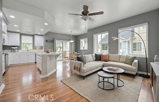 15901 Fountain - Photo 1