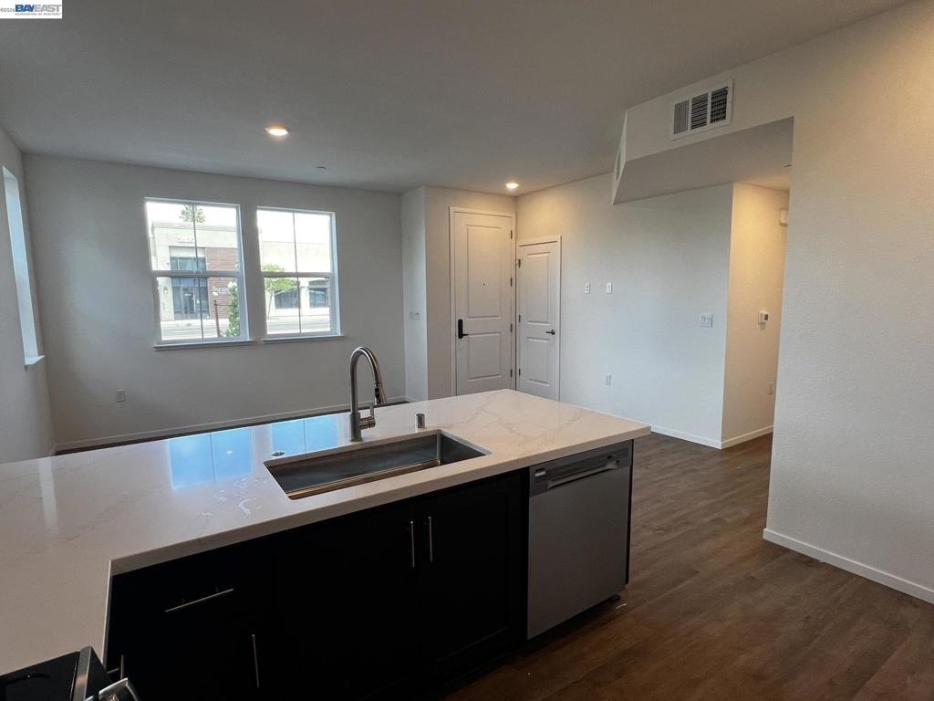 218 Church St - Photo 6