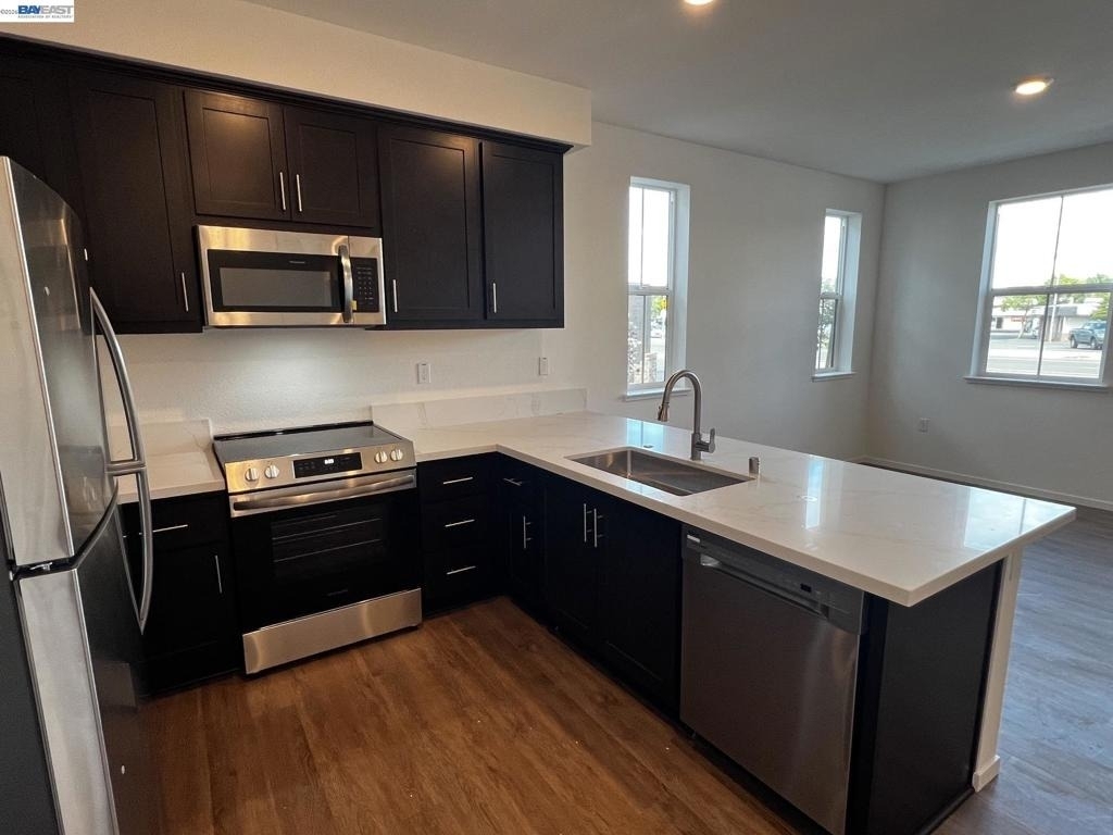 218 Church St - Photo 2