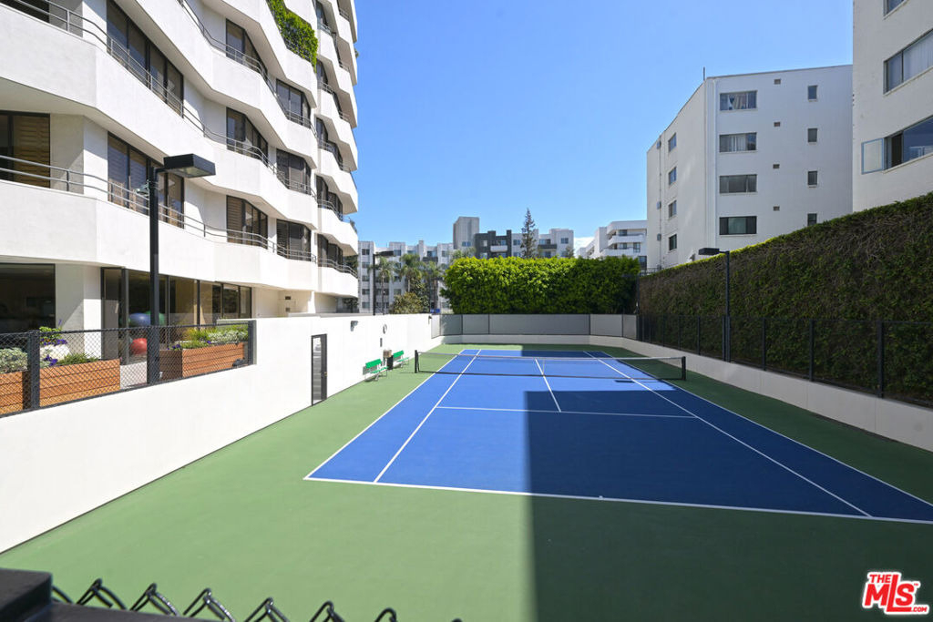 10601 Wilshire Boulevard - Photo 59
