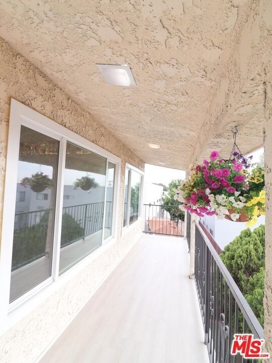 13716 Penn Street - Photo 1