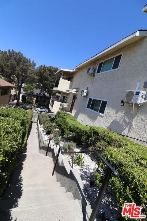 13716 Penn Street - Photo 37