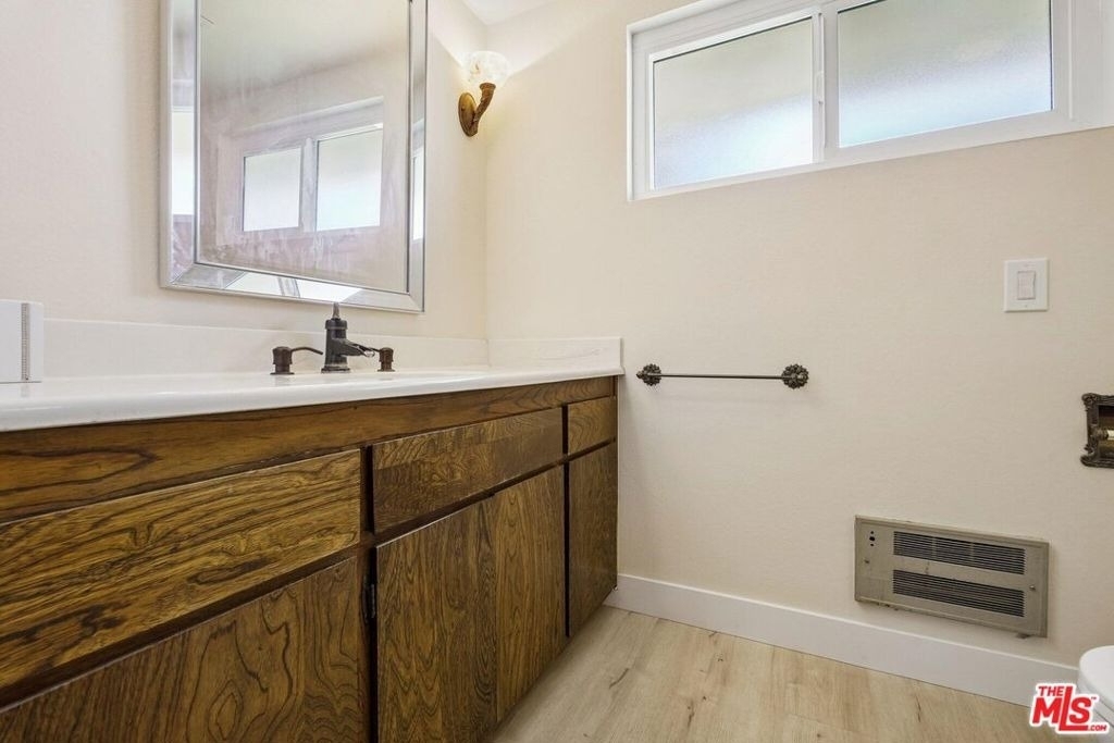 13716 Penn Street - Photo 39