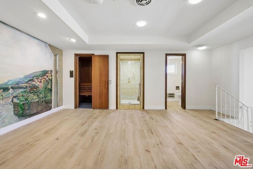 13716 Penn Street - Photo 42