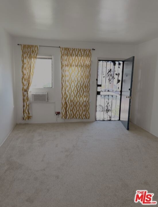 5951 Carlton Way - Photo 5