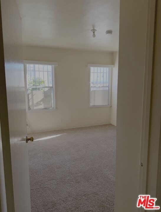 5951 Carlton Way - Photo 7