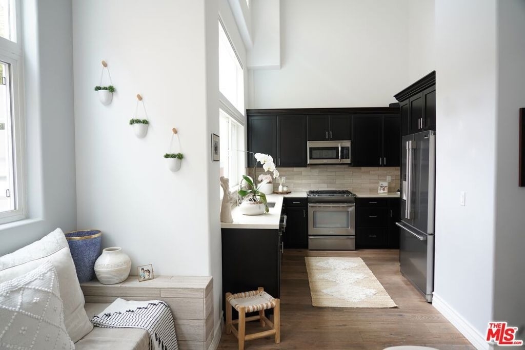 1038 11th Street - Photo 1