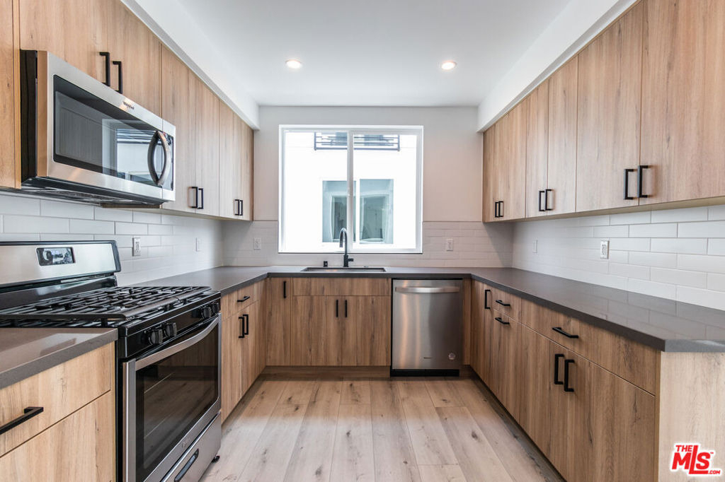 4293 Tujunga Avenue - Photo 1