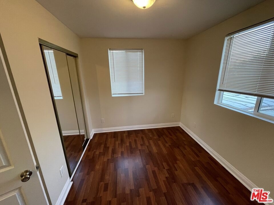 639 E 82nd Street - Photo 11