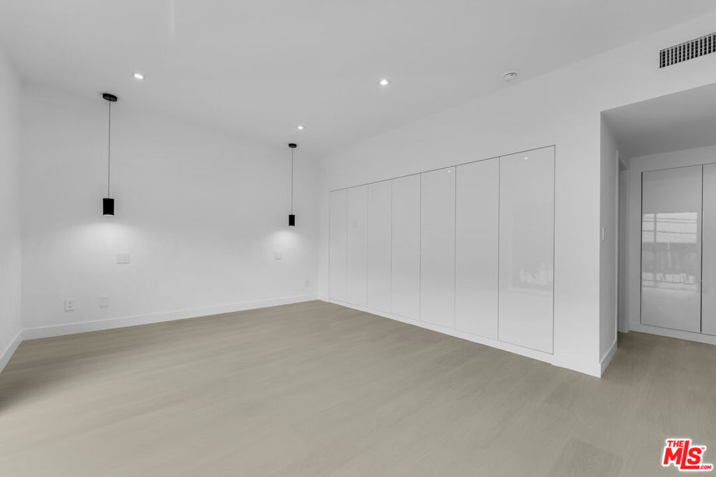 10630 Wilkins Avenue - Photo 14
