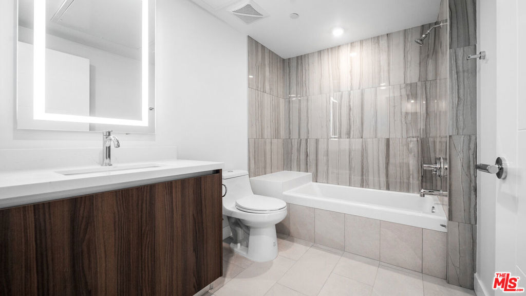 5153 Maplewood Avenue - Photo 19