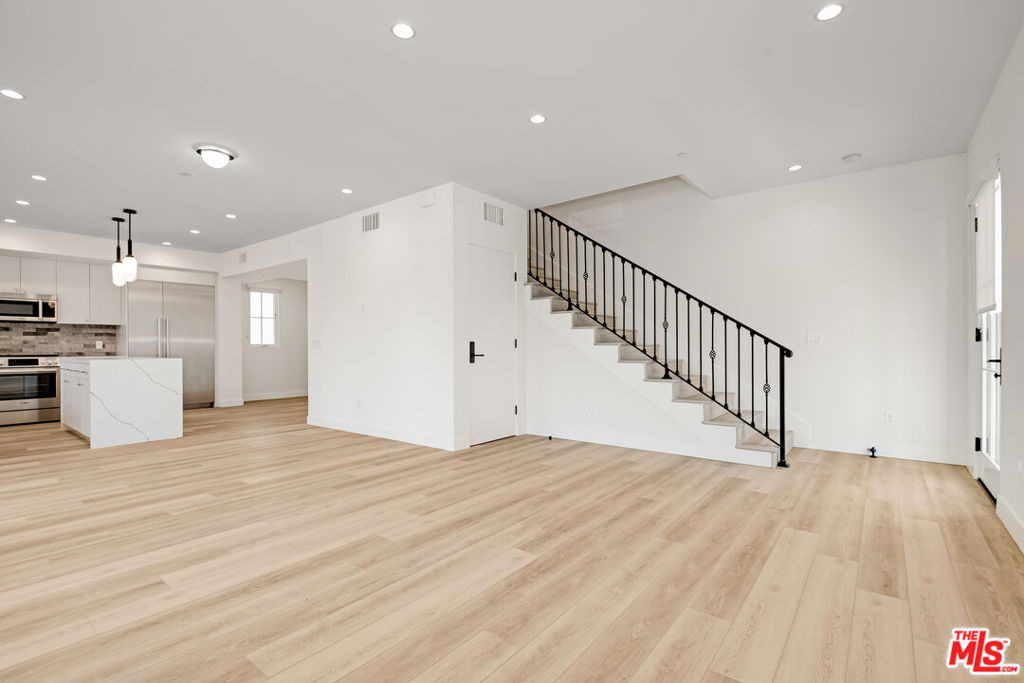 7914 Norton Avenue - Photo 12