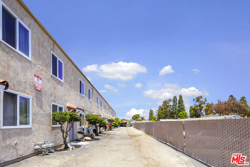 401 W Ramona Street - Photo 6