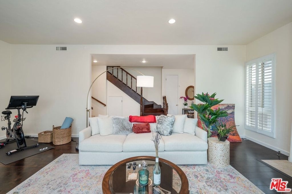 12336 Montana Avenue - Photo 3