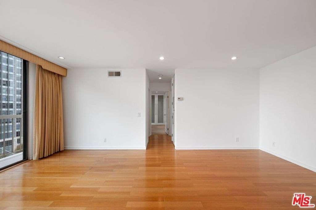 10751 Wilshire Boulevard - Photo 37