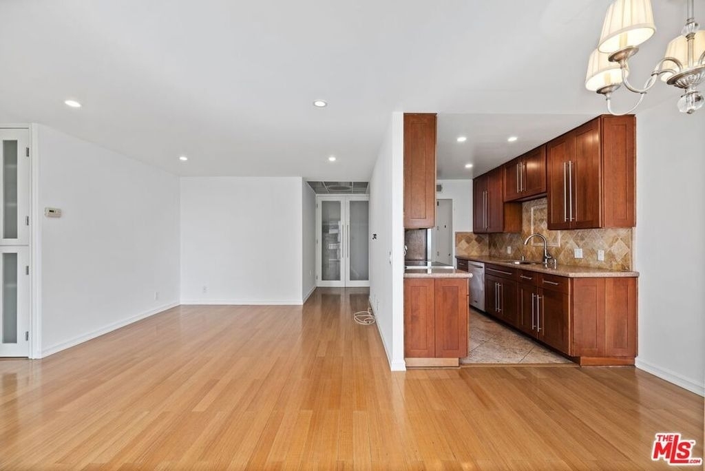 10751 Wilshire Boulevard - Photo 35