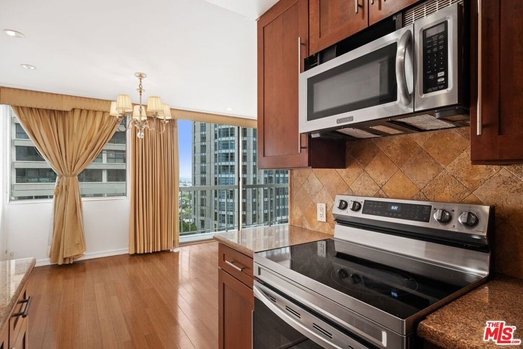 10751 Wilshire Boulevard - Photo 24