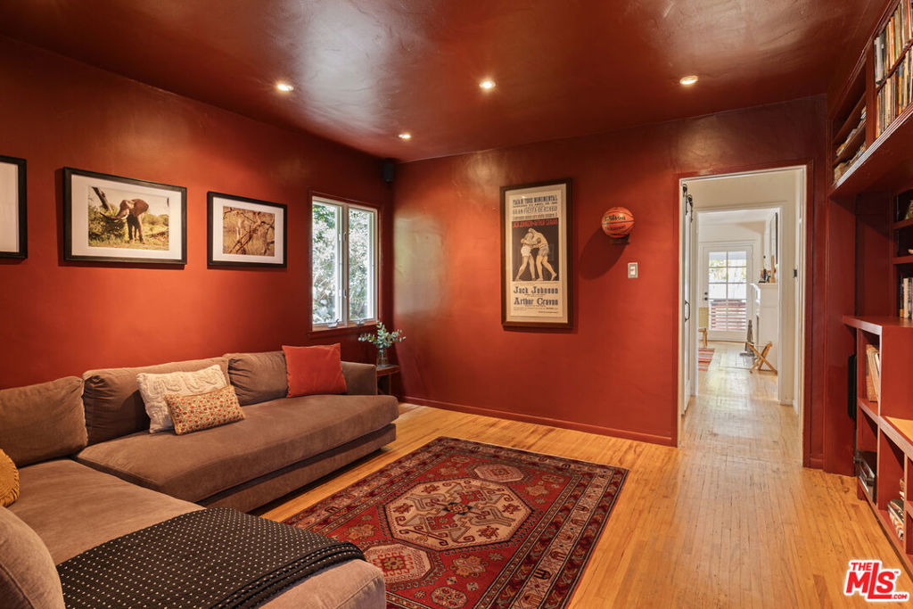 8534 Walnut Drive - Photo 12