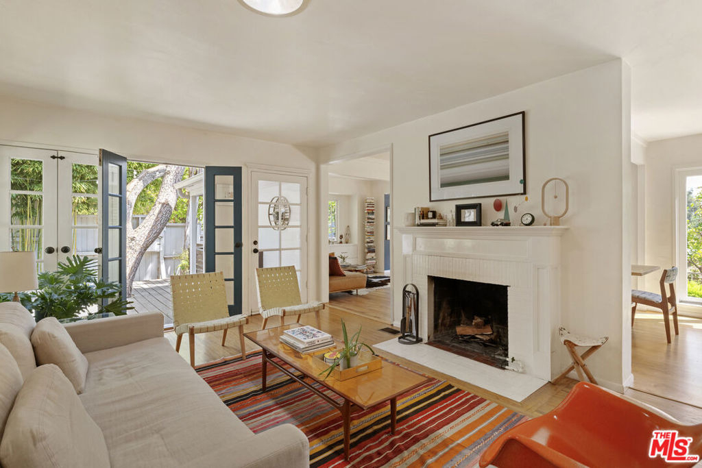 8534 Walnut Drive - Photo 3