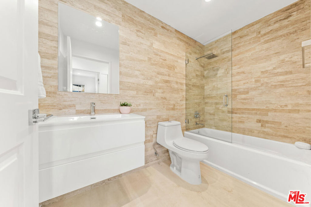 2957 Midvale Avenue - Photo 18