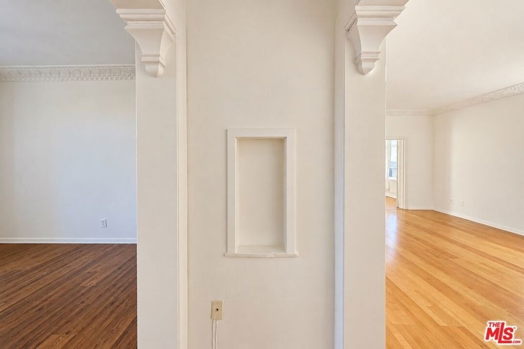 1314 N Hayworth Avenue - Photo 26