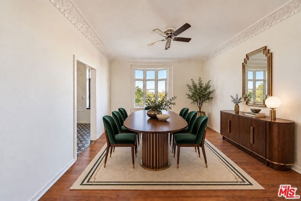 1314 N Hayworth Avenue - Photo 2