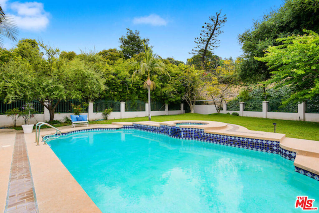 400 Evelyn Place - Photo 23