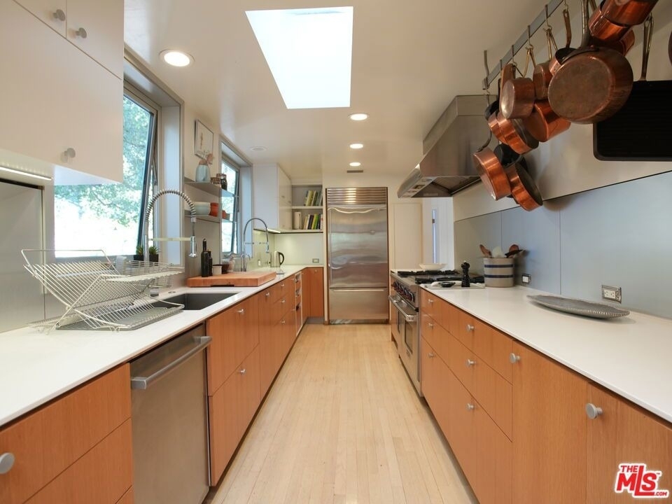 10416 Corfu Ln - Photo 0