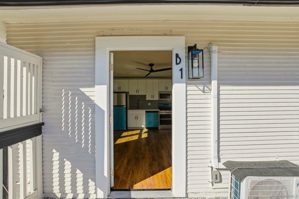 312 Brookes Ave - Photo 3