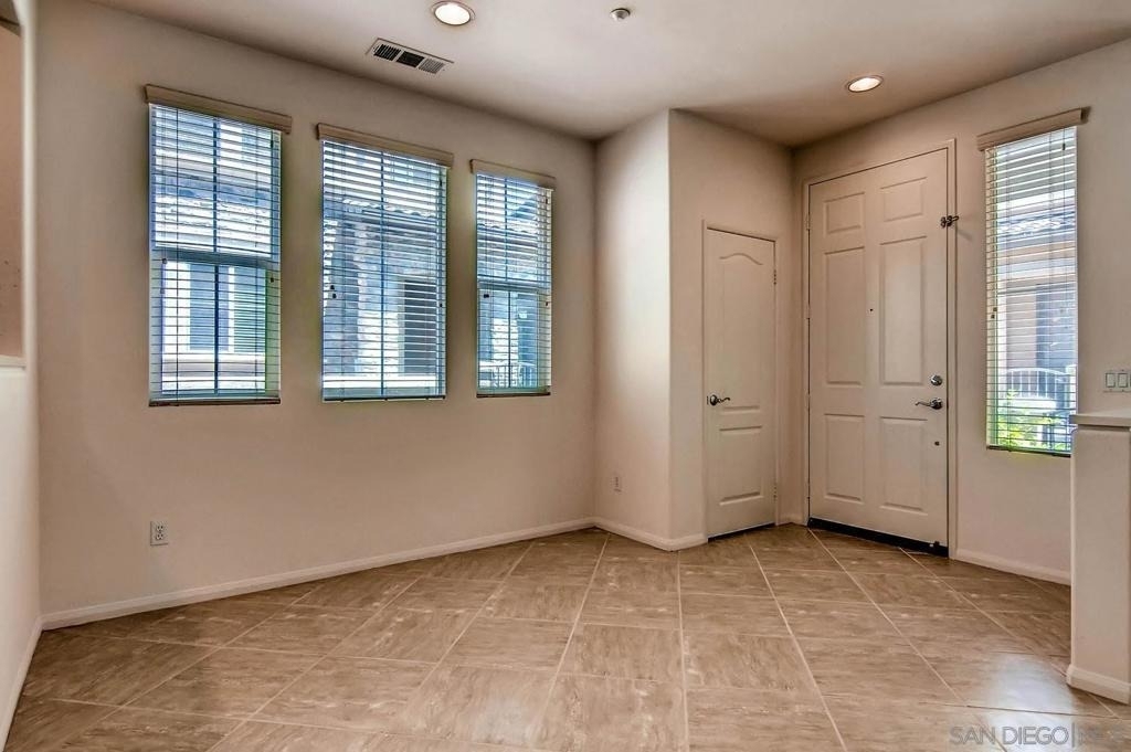10429 Whitcomb Way - Photo 4
