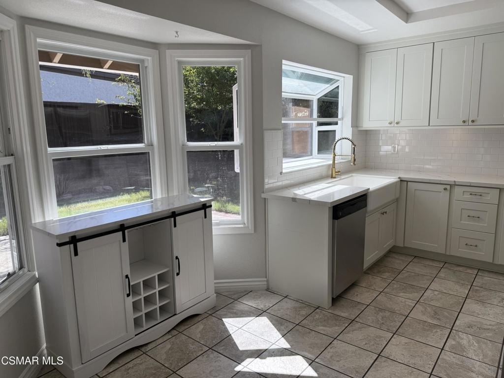 3622 Cambria Street - Photo 2