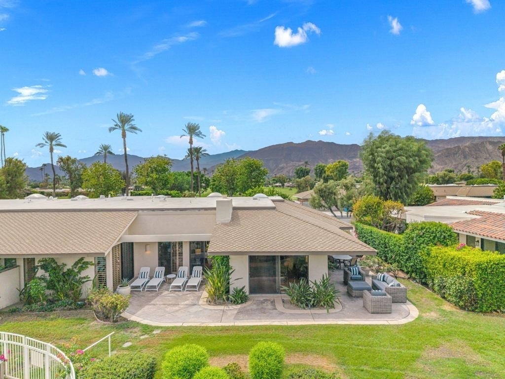24 Columbia Drive - Photo 1