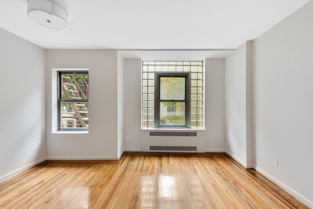 East 31st Street - Photo 0