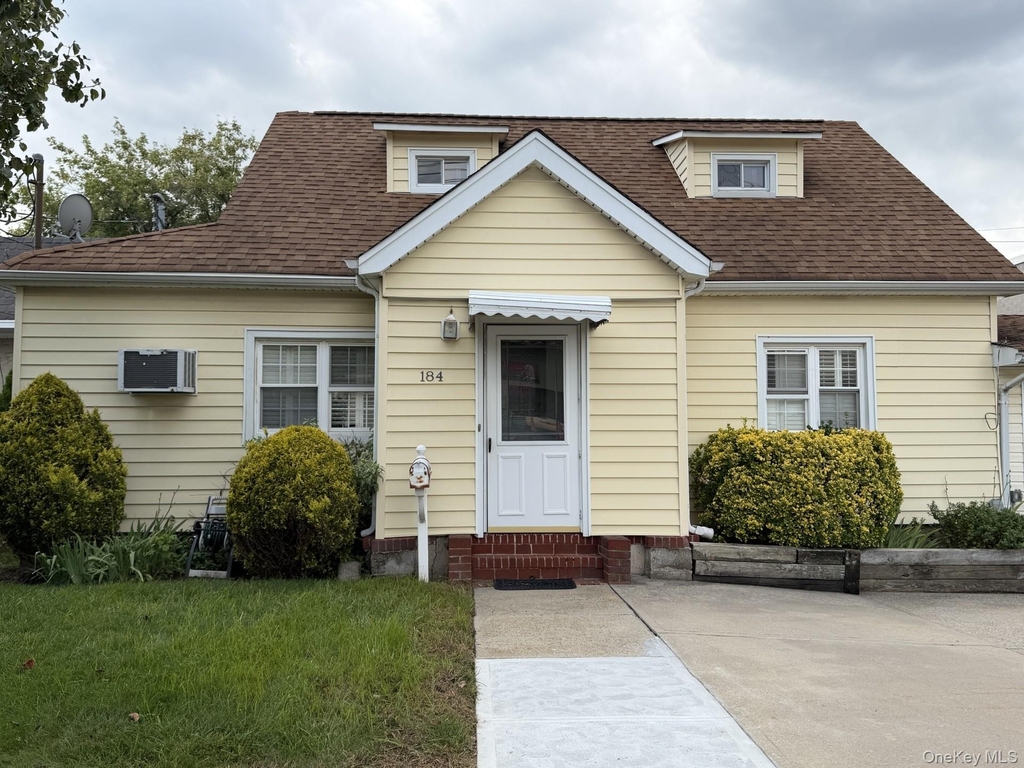 184 Horton Avenue - Photo 0
