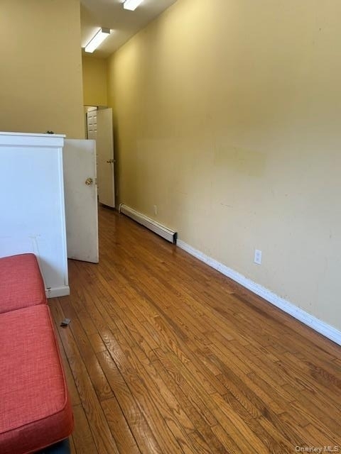 81-07 Astoria Boulevard - Photo 1