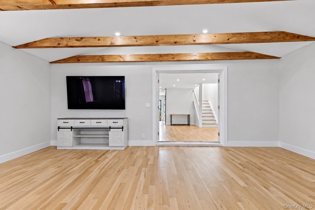 55 Alhambra Road - Photo 1
