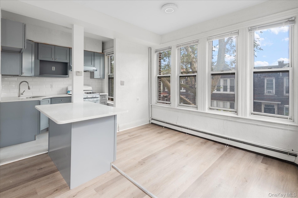 88-49 81st Avenue - Photo 3