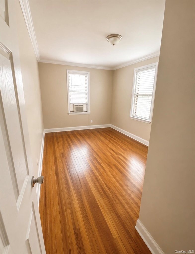 37-21 80th Street - Photo 4